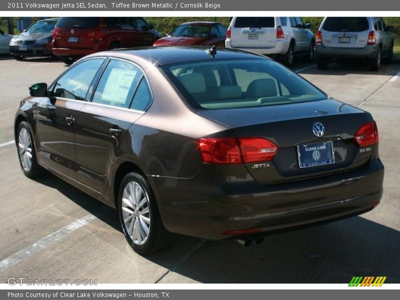 Toffee Brown Metallic / Cornsilk Beige 2011 Volkswagen Jetta SEL Sedan