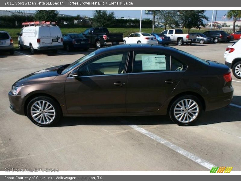 Toffee Brown Metallic / Cornsilk Beige 2011 Volkswagen Jetta SEL Sedan