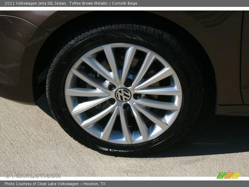 Toffee Brown Metallic / Cornsilk Beige 2011 Volkswagen Jetta SEL Sedan