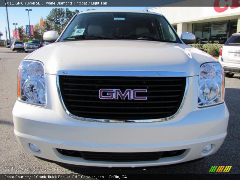 White Diamond Tintcoat / Light Tan 2011 GMC Yukon SLT
