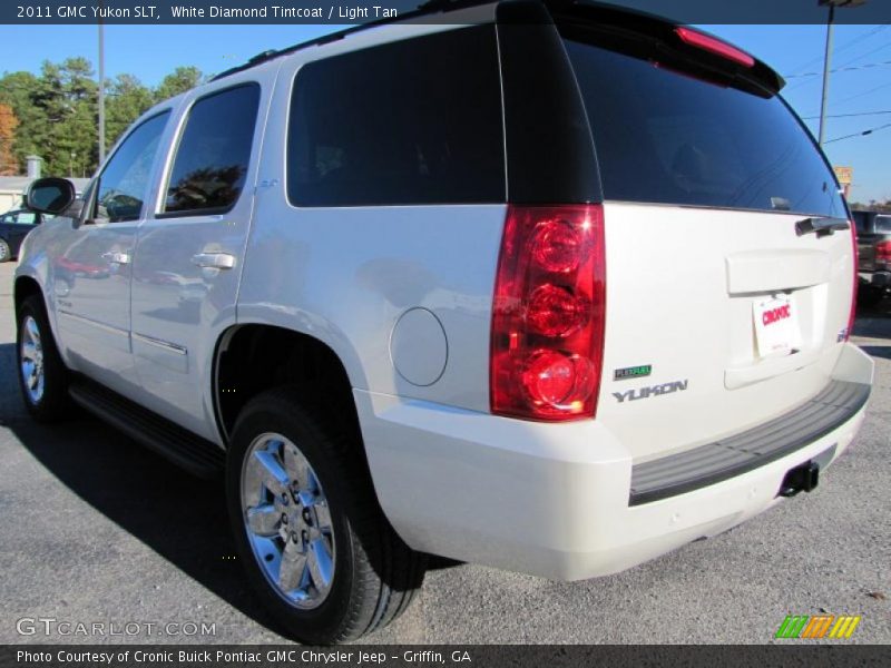 White Diamond Tintcoat / Light Tan 2011 GMC Yukon SLT