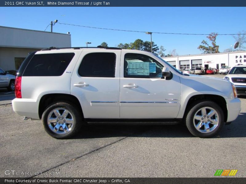 White Diamond Tintcoat / Light Tan 2011 GMC Yukon SLT