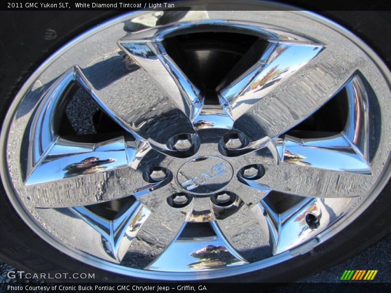 White Diamond Tintcoat / Light Tan 2011 GMC Yukon SLT