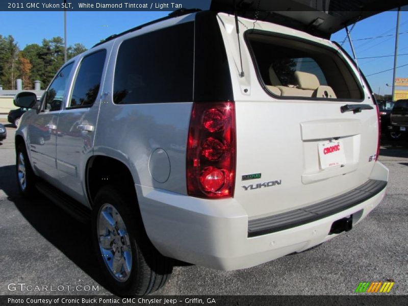 White Diamond Tintcoat / Light Tan 2011 GMC Yukon SLT