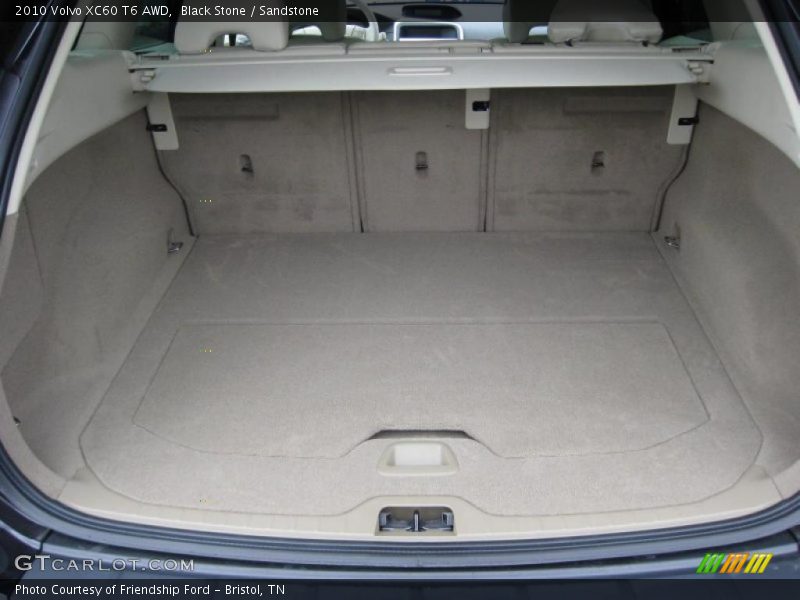  2010 XC60 T6 AWD Trunk