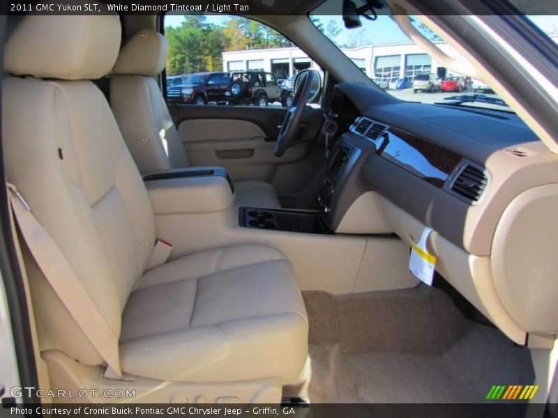 White Diamond Tintcoat / Light Tan 2011 GMC Yukon SLT