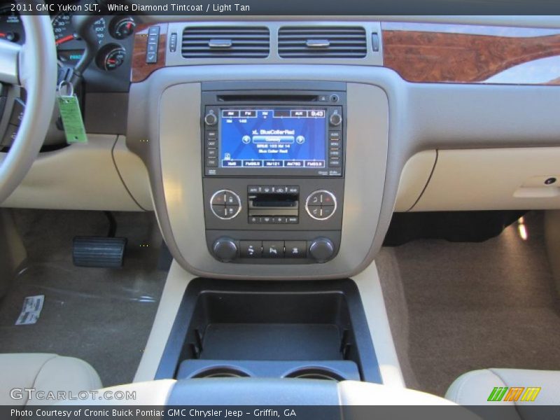 White Diamond Tintcoat / Light Tan 2011 GMC Yukon SLT