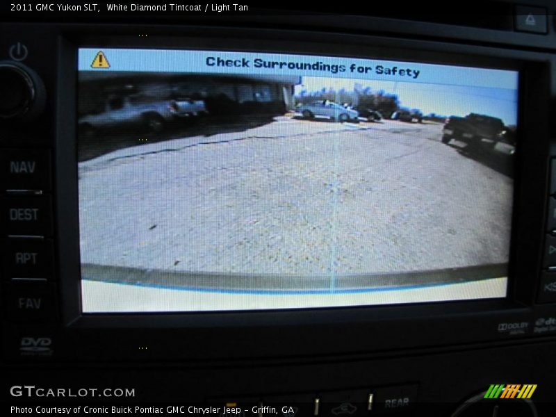 White Diamond Tintcoat / Light Tan 2011 GMC Yukon SLT