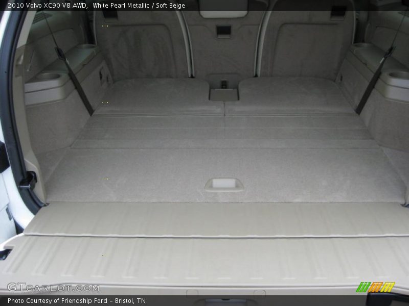  2010 XC90 V8 AWD Trunk