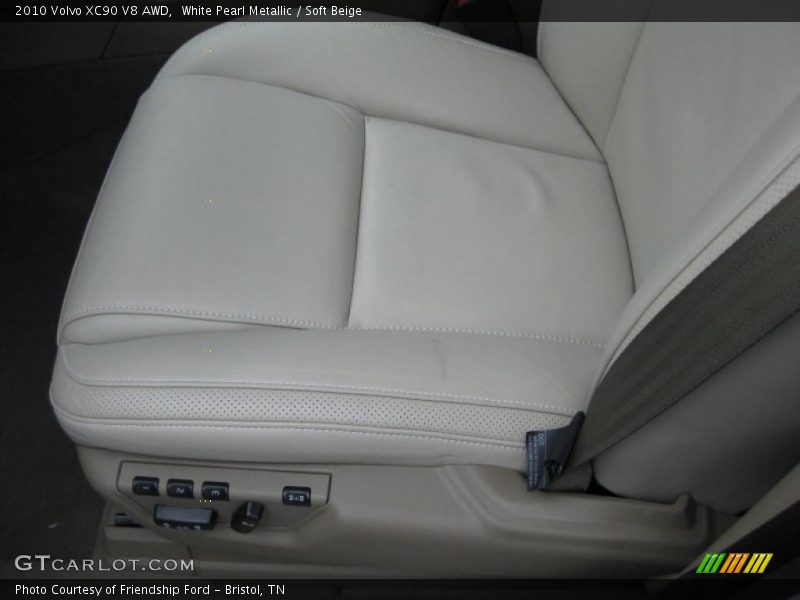 White Pearl Metallic / Soft Beige 2010 Volvo XC90 V8 AWD