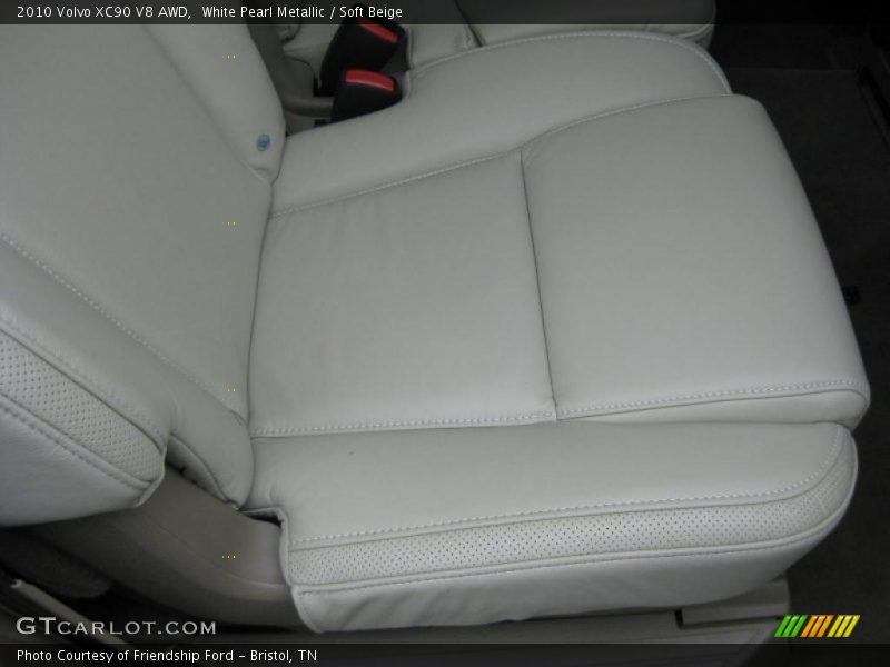 White Pearl Metallic / Soft Beige 2010 Volvo XC90 V8 AWD