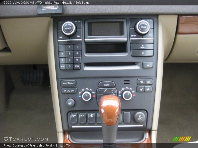 Controls of 2010 XC90 V8 AWD