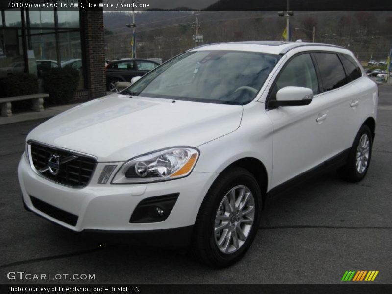 Ice White / Sandstone 2010 Volvo XC60 T6 AWD