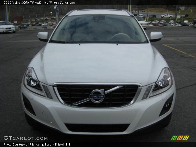 Ice White / Sandstone 2010 Volvo XC60 T6 AWD