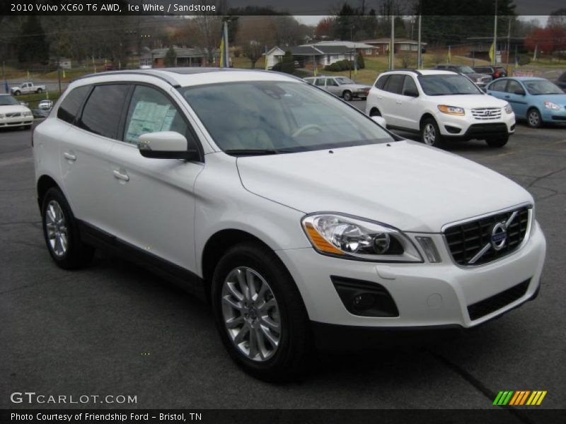 Ice White / Sandstone 2010 Volvo XC60 T6 AWD