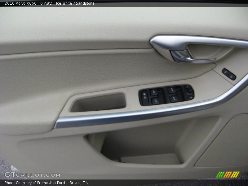 Ice White / Sandstone 2010 Volvo XC60 T6 AWD