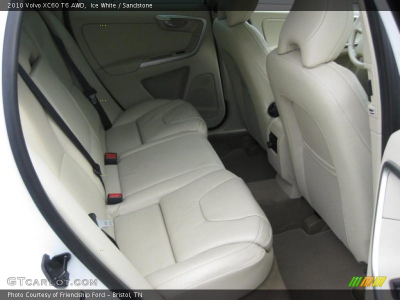 Ice White / Sandstone 2010 Volvo XC60 T6 AWD