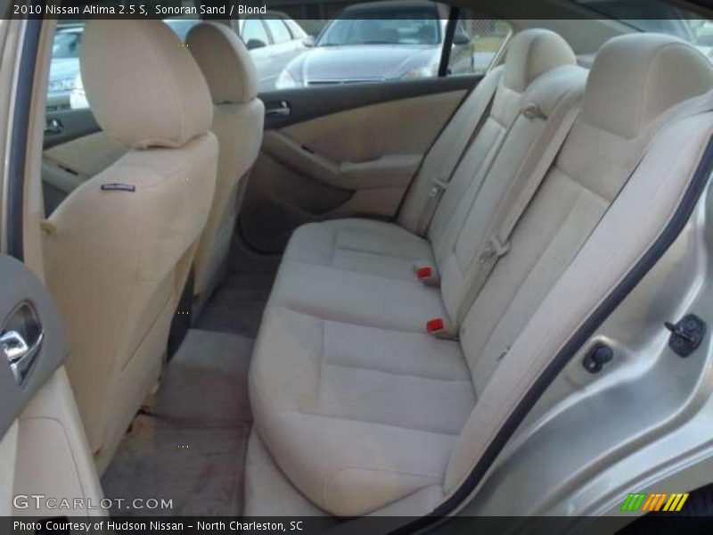 Sonoran Sand / Blond 2010 Nissan Altima 2.5 S