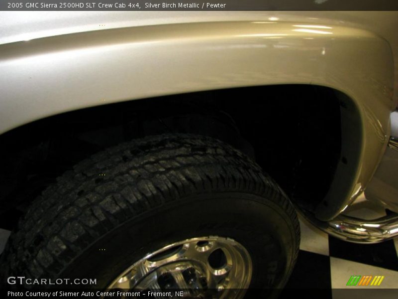 Silver Birch Metallic / Pewter 2005 GMC Sierra 2500HD SLT Crew Cab 4x4