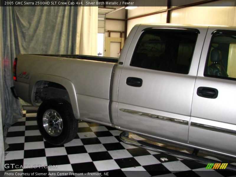 Silver Birch Metallic / Pewter 2005 GMC Sierra 2500HD SLT Crew Cab 4x4