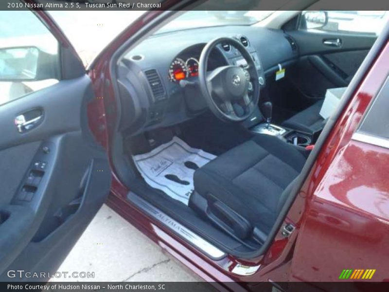Tuscan Sun Red / Charcoal 2010 Nissan Altima 2.5 S