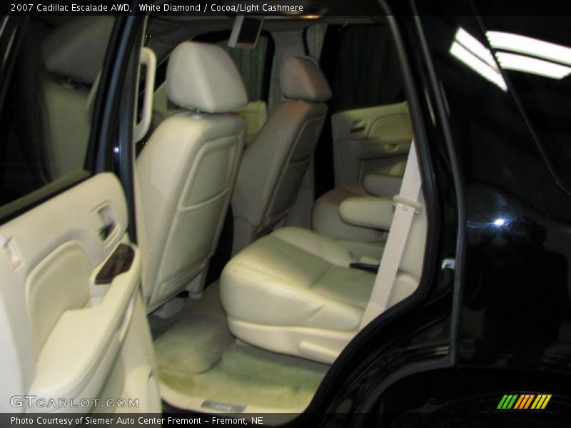 White Diamond / Cocoa/Light Cashmere 2007 Cadillac Escalade AWD