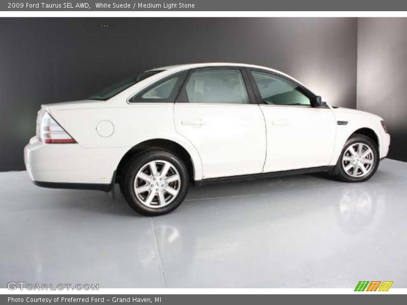 White Suede / Medium Light Stone 2009 Ford Taurus SEL AWD