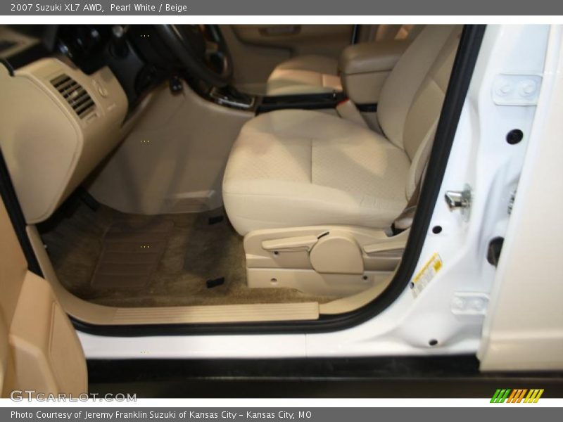 Pearl White / Beige 2007 Suzuki XL7 AWD