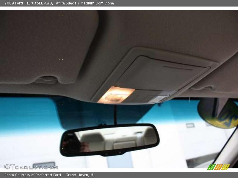 White Suede / Medium Light Stone 2009 Ford Taurus SEL AWD