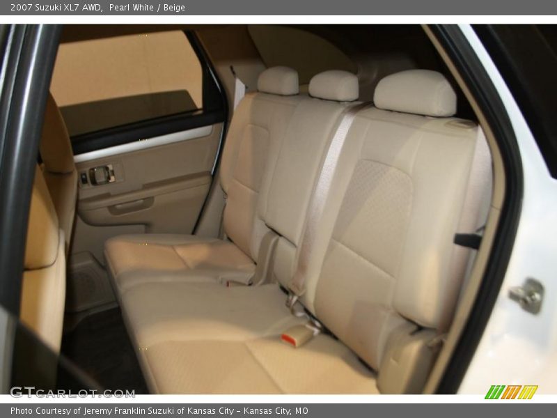 Pearl White / Beige 2007 Suzuki XL7 AWD