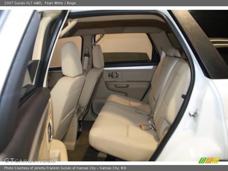 Pearl White / Beige 2007 Suzuki XL7 AWD
