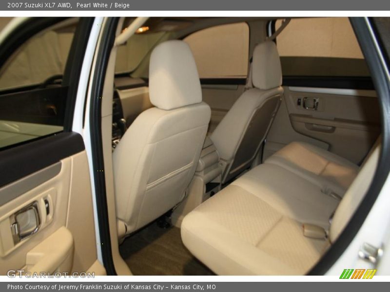 Pearl White / Beige 2007 Suzuki XL7 AWD
