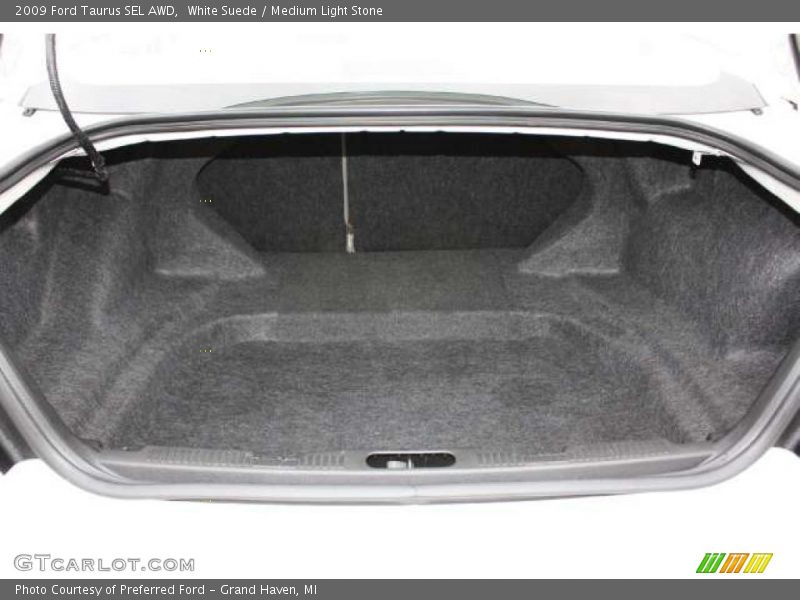 White Suede / Medium Light Stone 2009 Ford Taurus SEL AWD