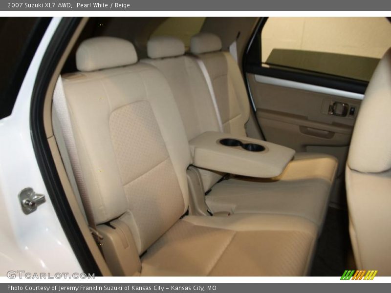 Pearl White / Beige 2007 Suzuki XL7 AWD