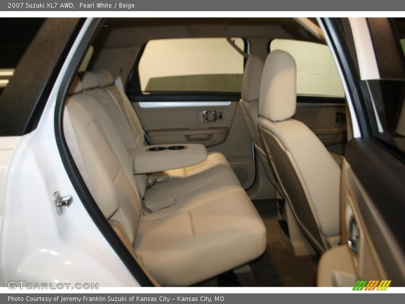 Pearl White / Beige 2007 Suzuki XL7 AWD