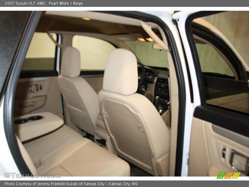 Pearl White / Beige 2007 Suzuki XL7 AWD