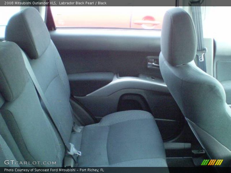 Labrador Black Pearl / Black 2008 Mitsubishi Outlander XLS