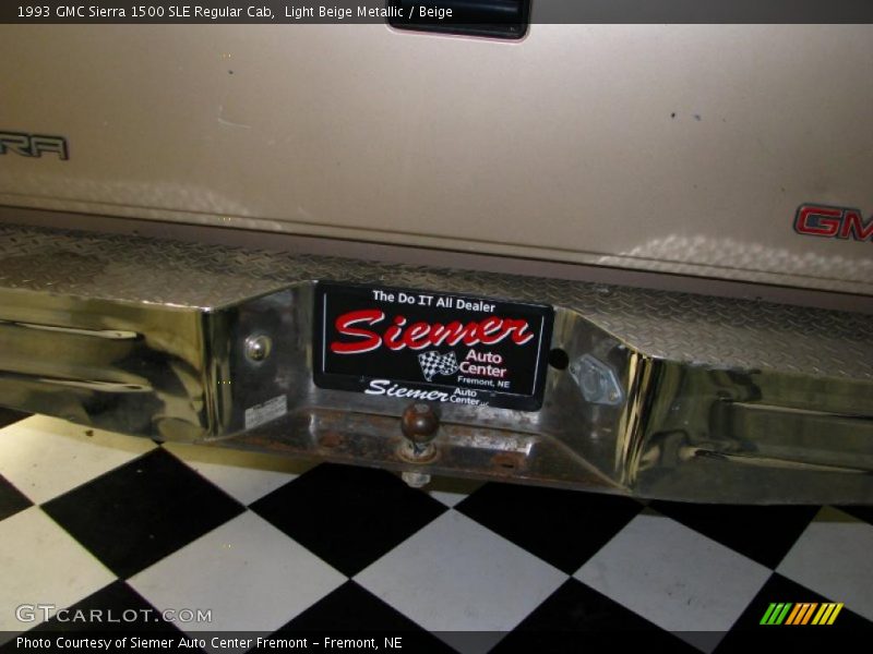 Light Beige Metallic / Beige 1993 GMC Sierra 1500 SLE Regular Cab