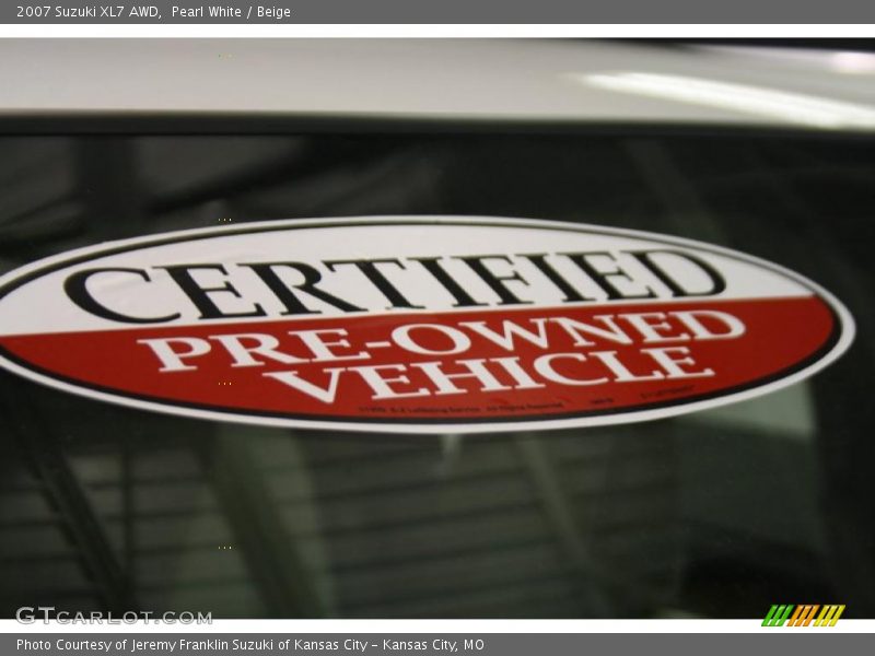 Pearl White / Beige 2007 Suzuki XL7 AWD
