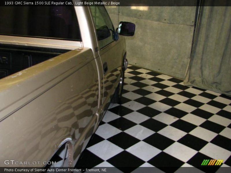 Light Beige Metallic / Beige 1993 GMC Sierra 1500 SLE Regular Cab