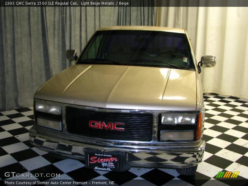 Light Beige Metallic / Beige 1993 GMC Sierra 1500 SLE Regular Cab