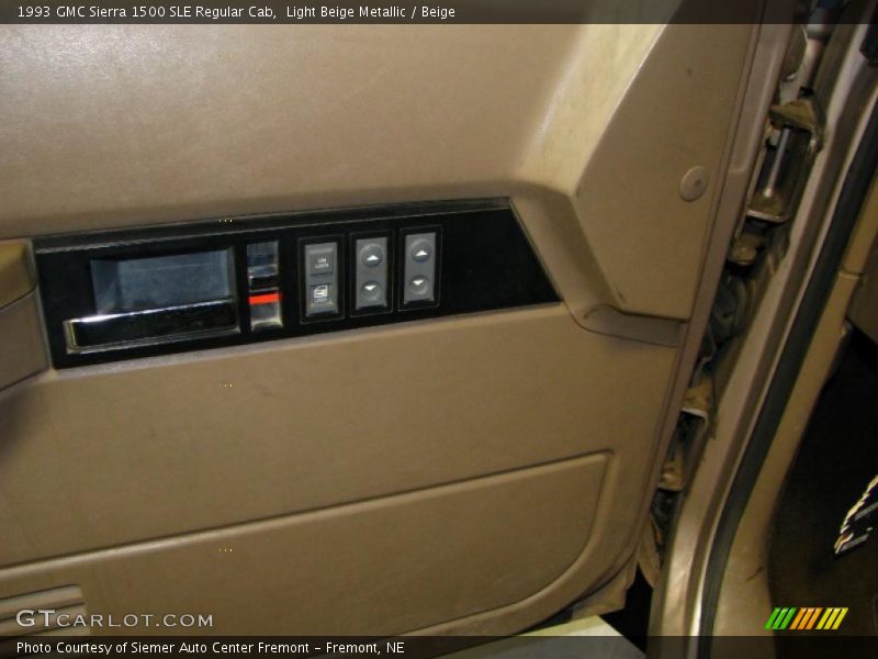Light Beige Metallic / Beige 1993 GMC Sierra 1500 SLE Regular Cab