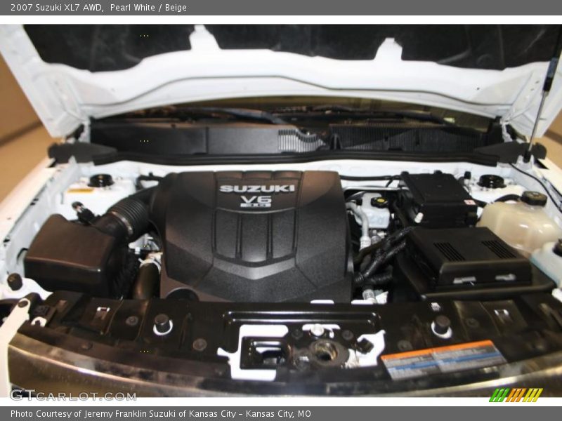 Pearl White / Beige 2007 Suzuki XL7 AWD