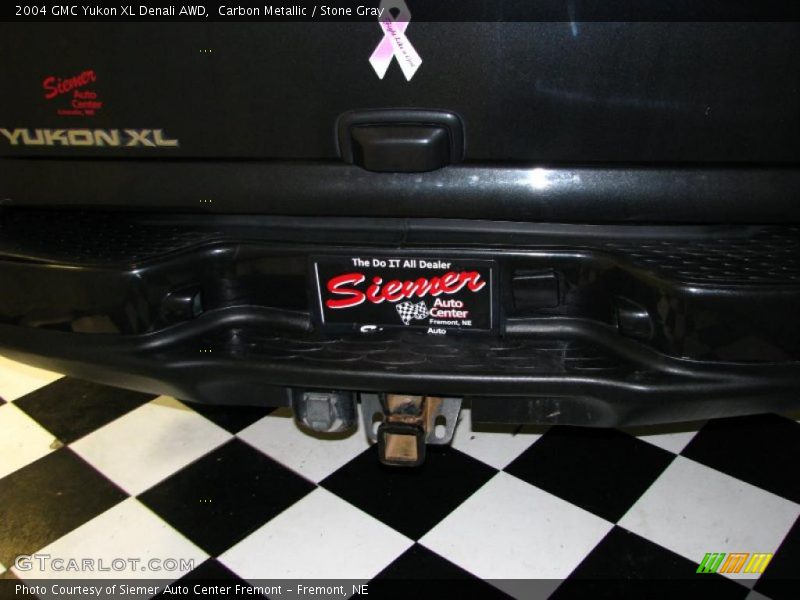 Carbon Metallic / Stone Gray 2004 GMC Yukon XL Denali AWD