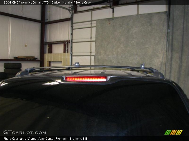 Carbon Metallic / Stone Gray 2004 GMC Yukon XL Denali AWD