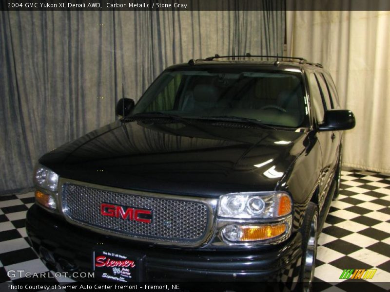 Carbon Metallic / Stone Gray 2004 GMC Yukon XL Denali AWD