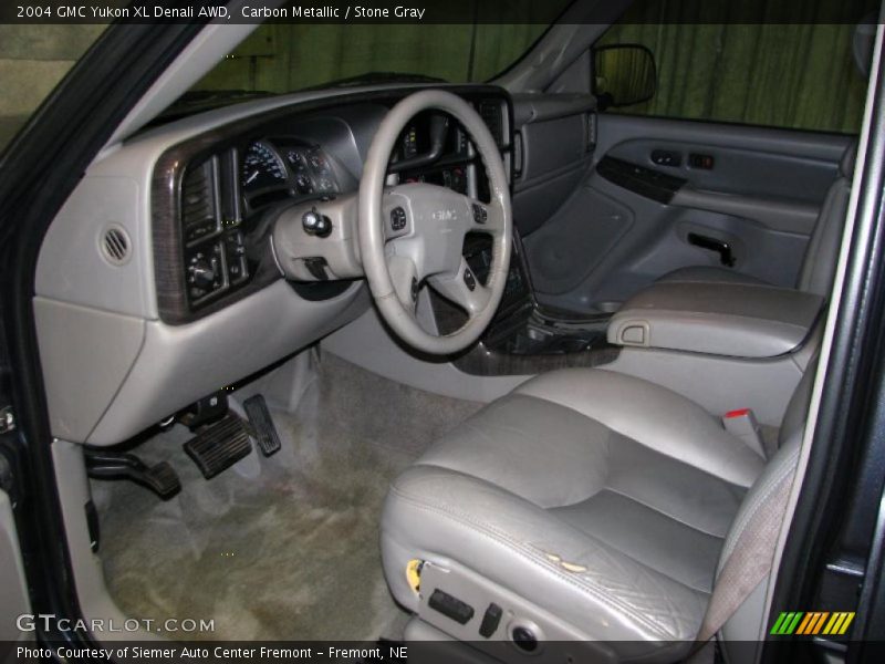 Carbon Metallic / Stone Gray 2004 GMC Yukon XL Denali AWD