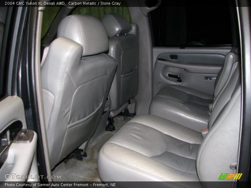 Carbon Metallic / Stone Gray 2004 GMC Yukon XL Denali AWD