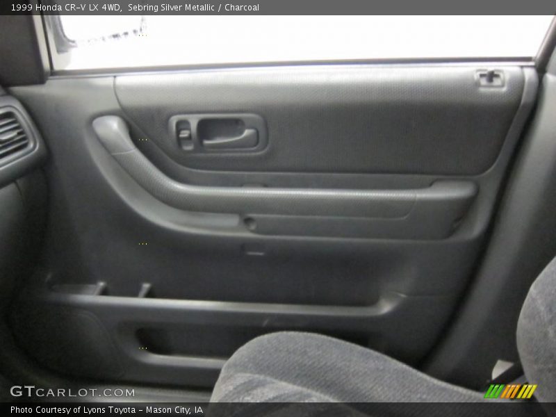 Sebring Silver Metallic / Charcoal 1999 Honda CR-V LX 4WD