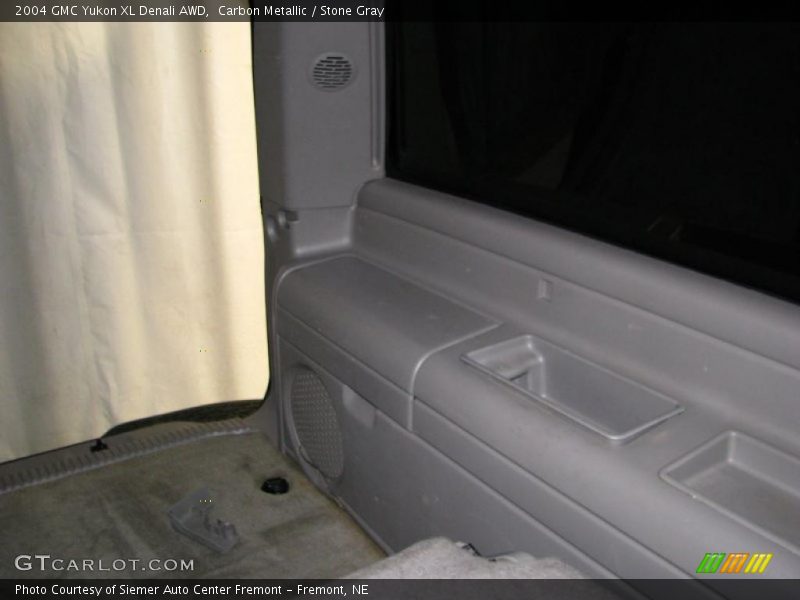 Carbon Metallic / Stone Gray 2004 GMC Yukon XL Denali AWD